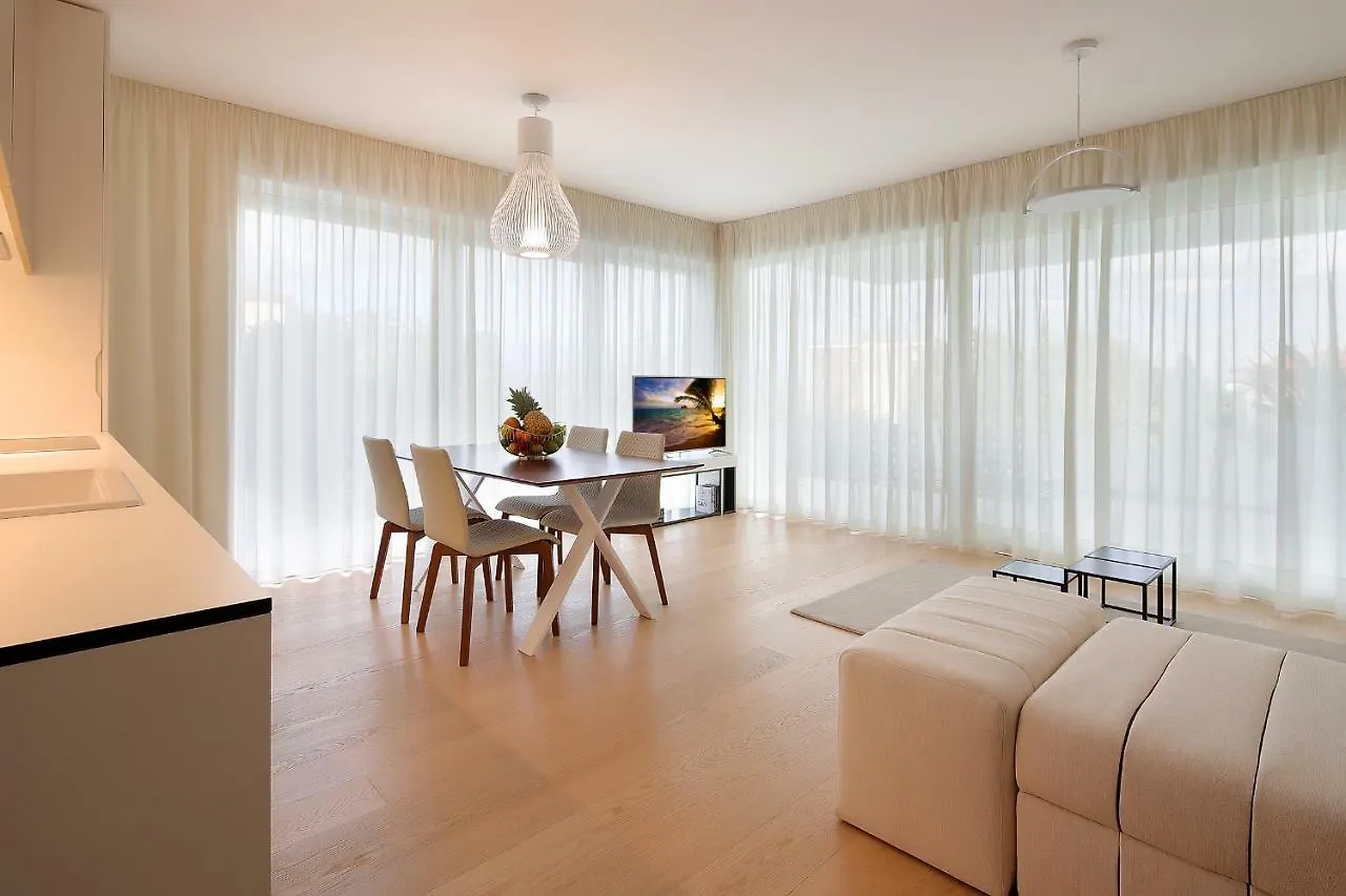 אופטיה Designed Apartment With Swimming Pool Near The Beach
